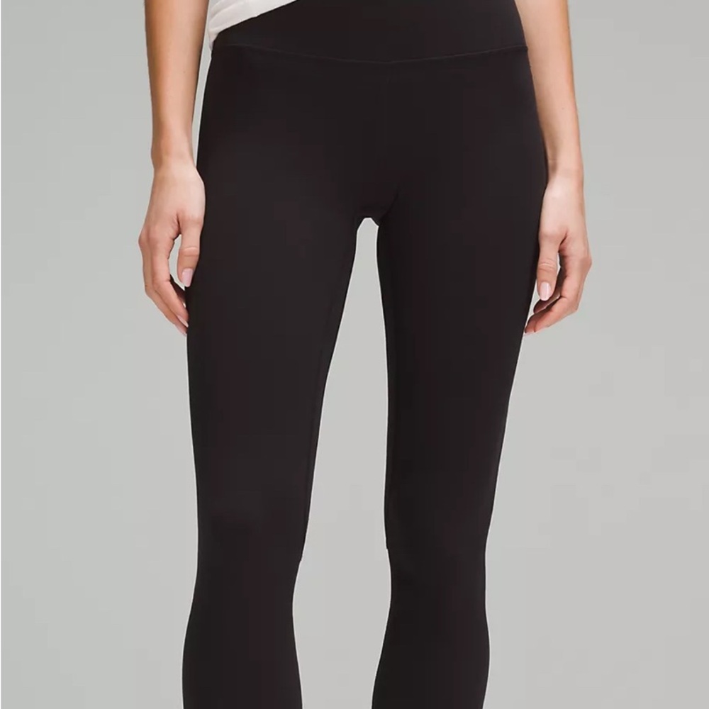 Black Lululemon align leggings